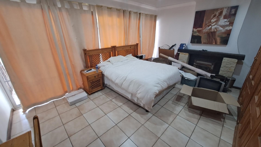 5 Bedroom Property for Sale in Brandwag Free State